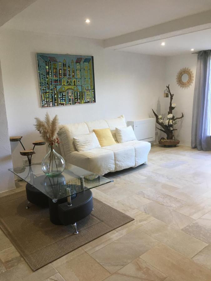 Holiday home Les Genets *